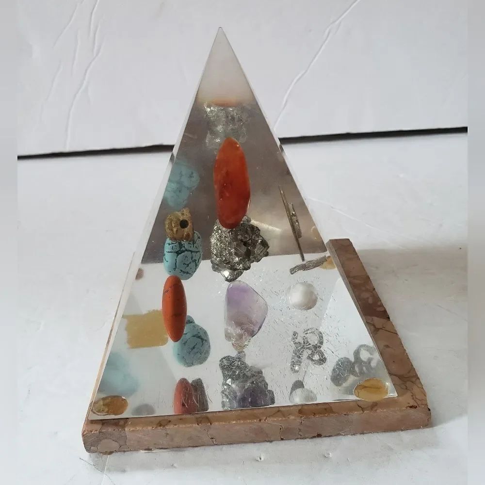 Glass Pyramid w/Gems - Picture 6 of 11